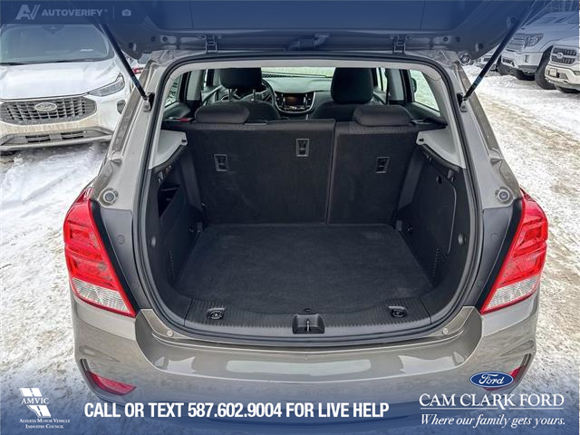 2020 Chevrolet Trax LS (Stk: P1584) in Canmore - Image 12 of 26