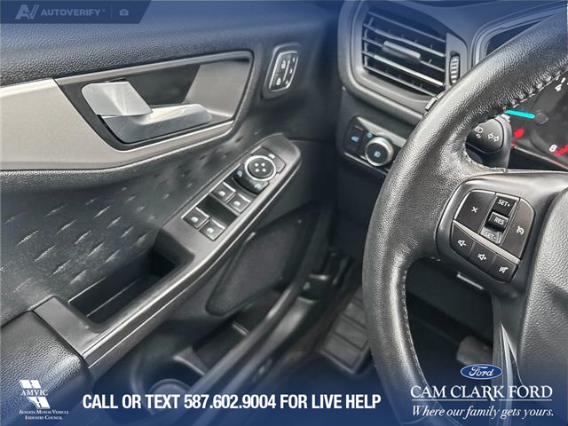 2020 Ford Escape SEL (Stk: P6817) in Olds - Image 17 of 25