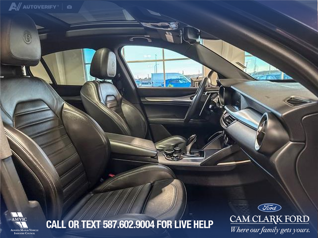 2018 Alfa Romeo Stelvio ti (Stk: P14778) in Airdrie - Image 22 of 25