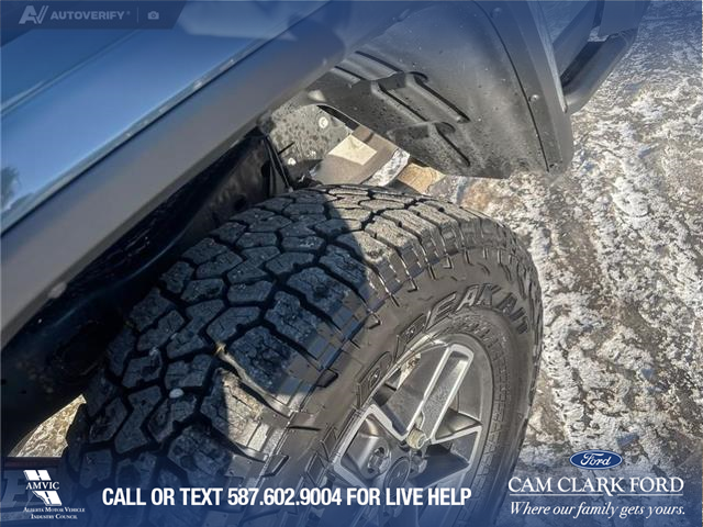 2024 Jeep Gladiator Mojave (Stk: P1589) in Canmore - Image 7 of 25