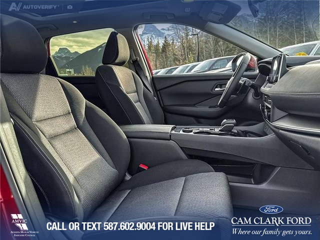 2025 Nissan Rogue SV Moonroof (Stk: P1601) in Canmore - Image 22 of 26