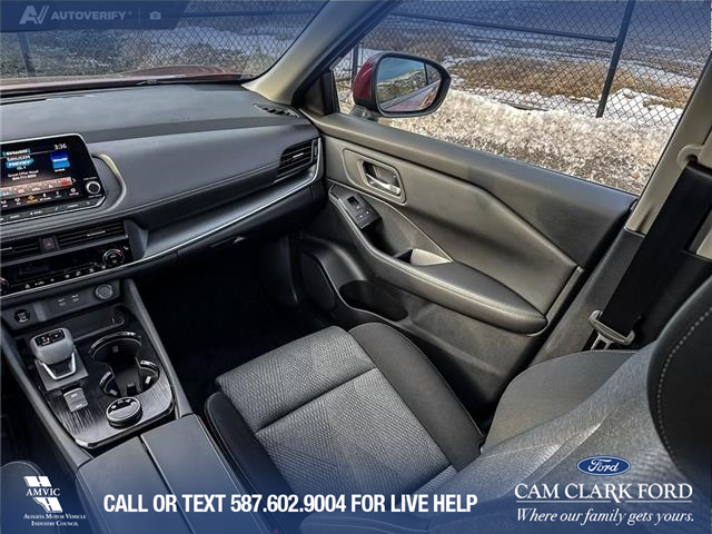 2025 Nissan Rogue SV Moonroof (Stk: P1601) in Canmore - Image 25 of 26