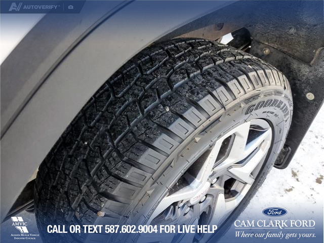 2023 GMC Sierra 1500 SLT (Stk: U37964) in Red Deer - Image 7 of 25