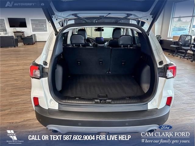 2022 Ford Escape Titanium (Stk: P14920) in Airdrie - Image 12 of 25