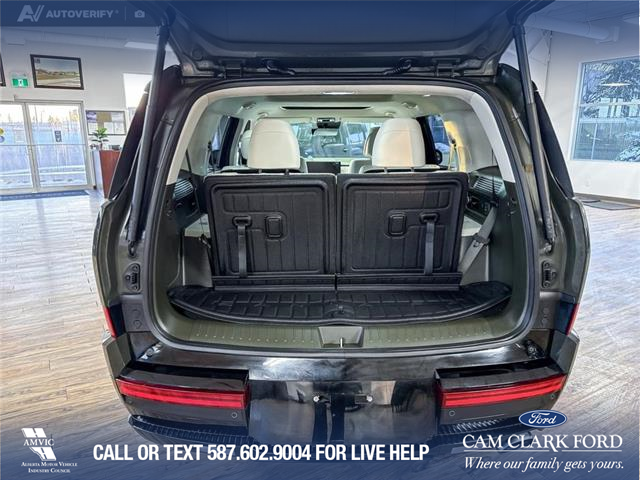 2025 Hyundai Santa Fe Ultimate Calligraphy w/Beige Interior (Stk: RC20070) in Airdrie - Image 12 of 25 2025 Hyundai Santa Fe Ultimate Calligraphy w/Beige Interior (Stk: RC20070) in Airdrie - Image 12 of 25