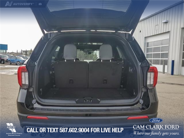 2025 Ford Explorer ST (Stk: U37993) in Red Deer - Image 12 of 25