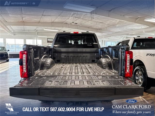 2024 Ford F-350 Lariat (Stk: P14926) in Airdrie - Image 12 of 25 2024 Ford F-350 Lariat (Stk: P14926) in Airdrie - Image 12 of 25