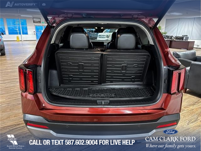 2024 Kia Sorento 2.5T EX (Stk: P14969) in Airdrie - Image 12 of 25