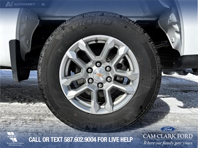 2025 Chevrolet Silverado 1500 LT (Stk: P1624) in Canmore - Image 6 of 26