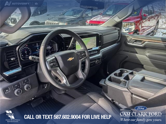 2025 Chevrolet Silverado 1500 LT (Stk: P1624) in Canmore - Image 13 of 26