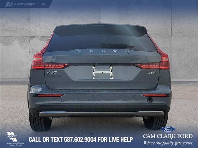 2024 Volvo V60 Cross Country B5 Plus (Stk: U38031) in Red Deer - Image 5 of 25