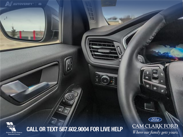 2022 Ford Escape PHEV Titanium (Stk: P1183) in Innisfail - Image 13 of 19