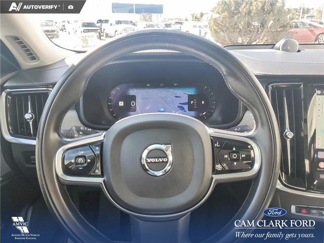 2022 Volvo S90 B6 Inscription (Stk: U37987) in Red Deer - Image 13 of 24