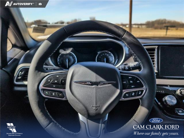 2025 Chrysler Grand Caravan SXT (Stk: P1194) in Innisfail - Image 11 of 23