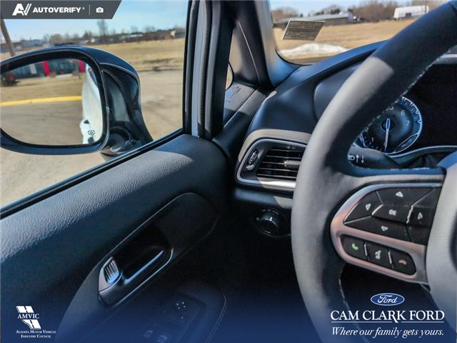 2025 Chrysler Grand Caravan SXT (Stk: P1194) in Innisfail - Image 13 of 23