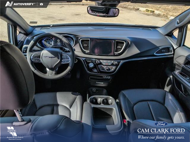 2025 Chrysler Grand Caravan SXT (Stk: P1194) in Innisfail - Image 16 of 23