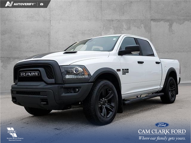 2023 RAM 1500 Classic SLT (Stk: U38058) in Red Deer - Image 1 of 25