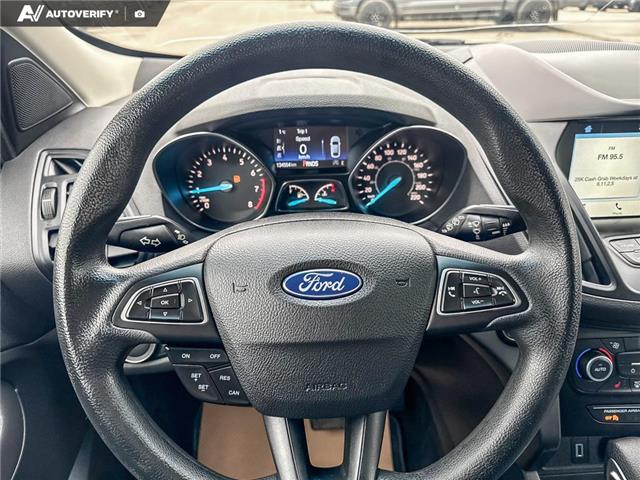 2019 Ford Escape SE (Stk: P7003) in Olds - Image 14 of 25 2019 Ford Escape SE (Stk: P7003) in Olds - Image 14 of 25