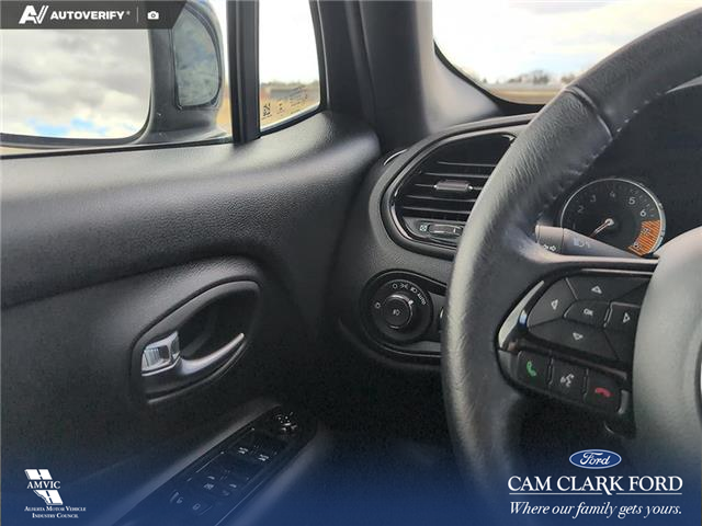 2022 Jeep Renegade North (Stk: P1207) in Innisfail - Image 8 of 20