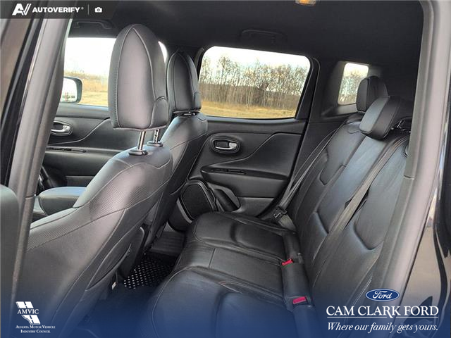 2022 Jeep Renegade North (Stk: P1207) in Innisfail - Image 14 of 20