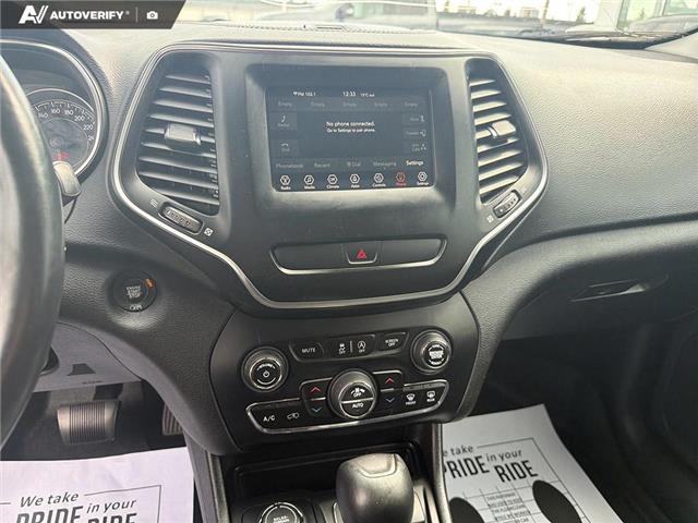 2019 Jeep Cherokee North (Stk: P7002) in Olds - Image 19 of 25 2019 Jeep Cherokee North (Stk: P7002) in Olds - Image 19 of 25