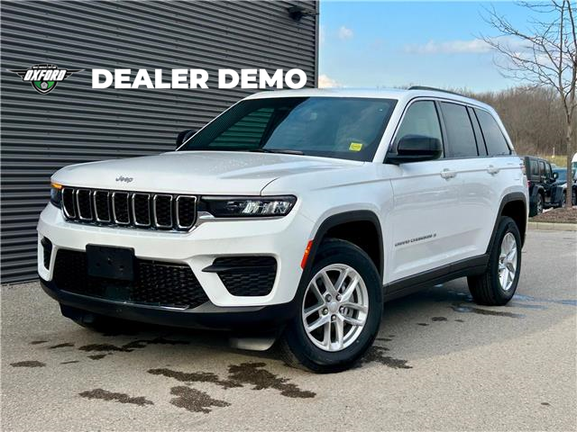 2024 Jeep Grand Cherokee Laredo (Stk: P24690DA) in London - Image 1 of 30