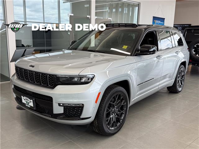 2025 Jeep Grand Cherokee L Summit (Stk: 25585D) in London - Image 1 of 30
