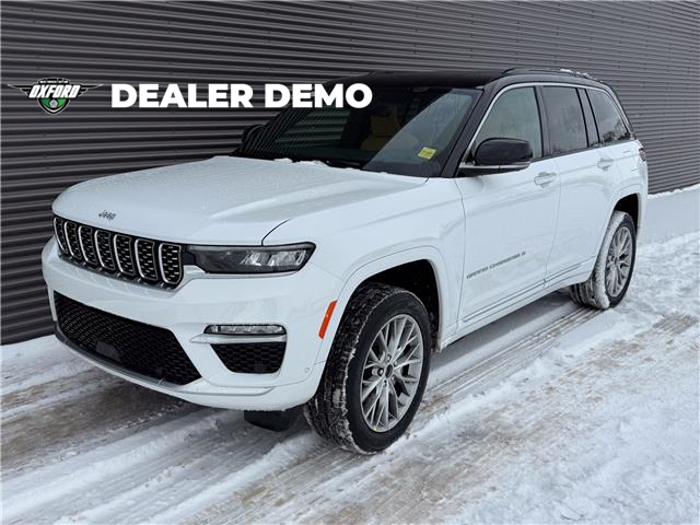 2025 Jeep Grand Cherokee Summit (Stk: 25575D) in London - Image 1 of 30