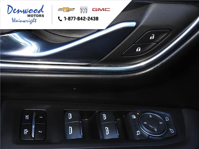 2023 Chevrolet Suburban Premier (Stk: 41412) in Wainwright - Image 5 of 35