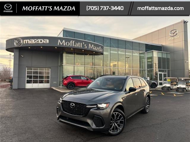 2025 Mazda CX-70 MHEV Signature (Stk: 31379) in Barrie - Image 1 of 50