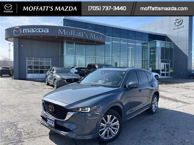 2023 Mazda CX-5 Signature (Stk: 31605) in Barrie - Image 1 of 50
