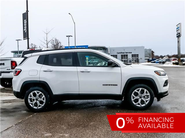 2026 Jeep Compass North (Stk: 15-26172) in London - Image 24 of 29