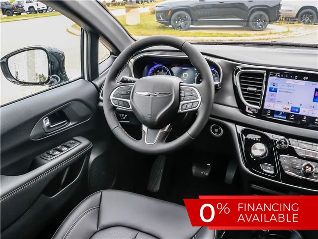 2026 Chrysler Pacifica Select (Stk: 15-26013) in London - Image 6 of 31