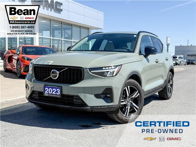 2023 Volvo XC40 B5 Plus Dark Theme (Stk: 29990) in Carleton Place - Image 1 of 24