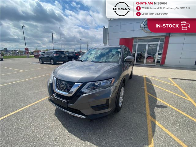 2018 Nissan Rogue S (Stk: 1N968A) in Chatham - Image 1 of 18