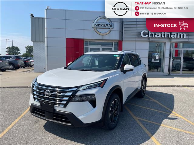 2026 Nissan Rogue SV Moonroof (Stk: T001) in Chatham - Image 1 of 29