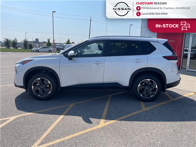 2026 Nissan Rogue SV Moonroof (Stk: T001) in Chatham - Image 2 of 29