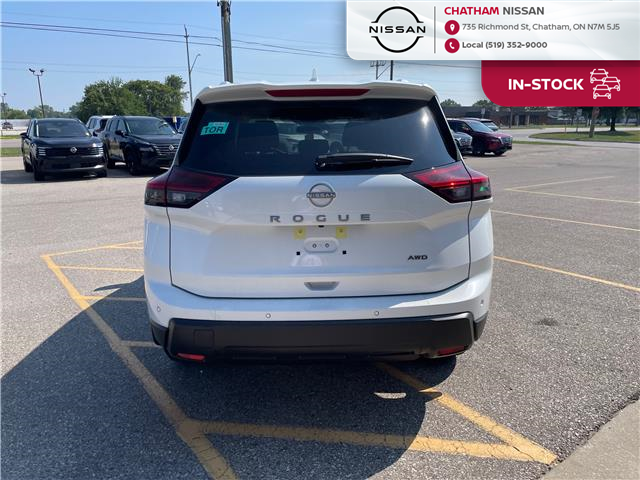2026 Nissan Rogue SV Moonroof (Stk: T001) in Chatham - Image 4 of 29