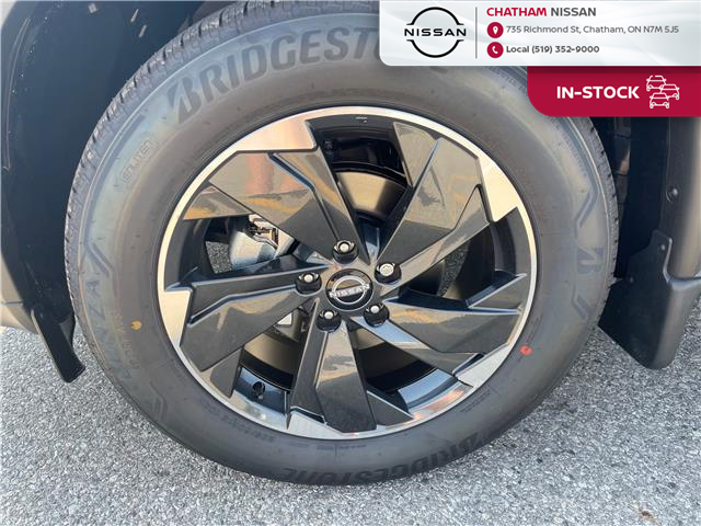 2026 Nissan Rogue SV Moonroof (Stk: T001) in Chatham - Image 11 of 29