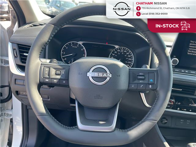 2026 Nissan Rogue SV Moonroof (Stk: T001) in Chatham - Image 14 of 29