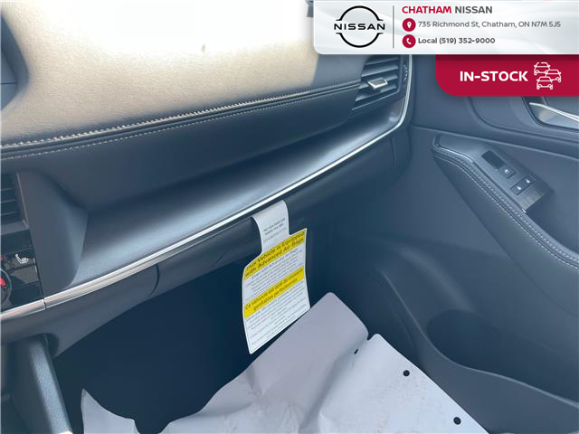 2026 Nissan Rogue SV Moonroof (Stk: T001) in Chatham - Image 23 of 29