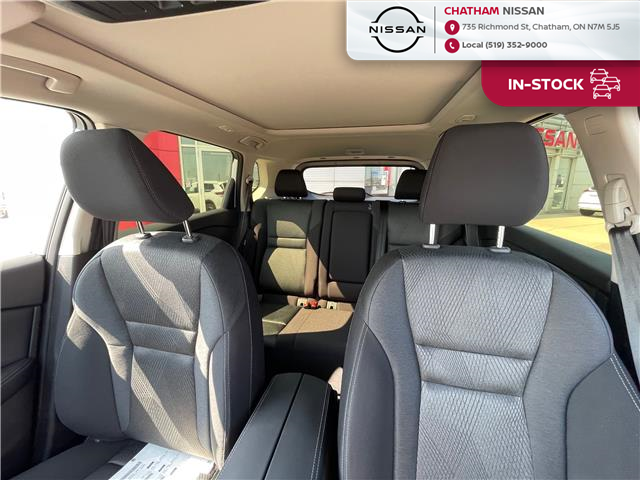 2026 Nissan Rogue SV Moonroof (Stk: T001) in Chatham - Image 26 of 29