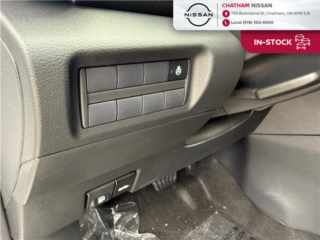 2025 Nissan Kicks Play SV (Stk: S0342) in Chatham - Image 12 of 27