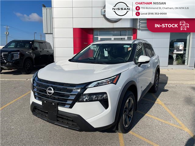 2026 Nissan Rogue SV Moonroof (Stk: T005) in Chatham - Image 1 of 29