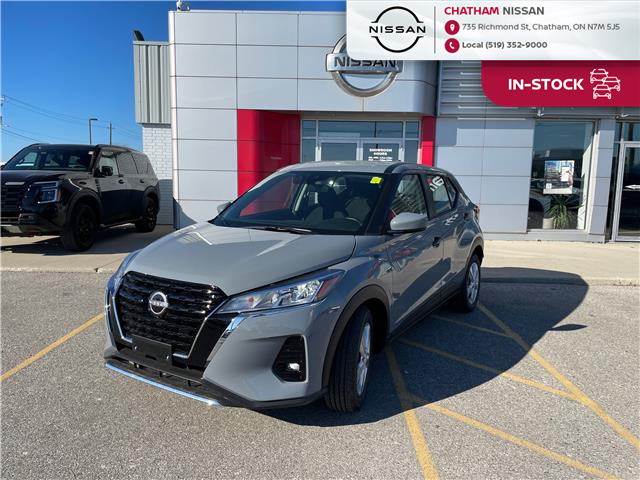 2025 Nissan Kicks Play S (Stk: S375) in Chatham - Image 1 of 27