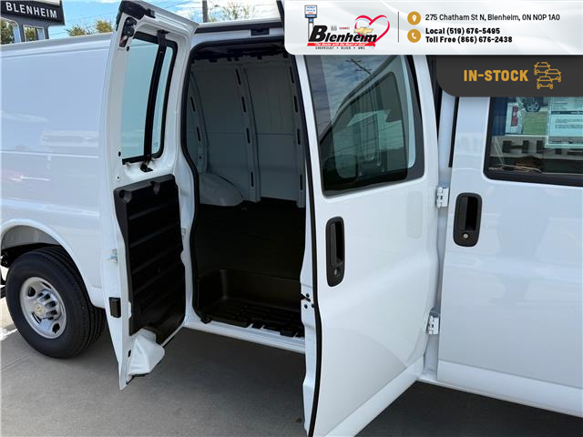 2025 Chevrolet Express 2500 Work Van (Stk: S562) in Blenheim - Image 9 of 24