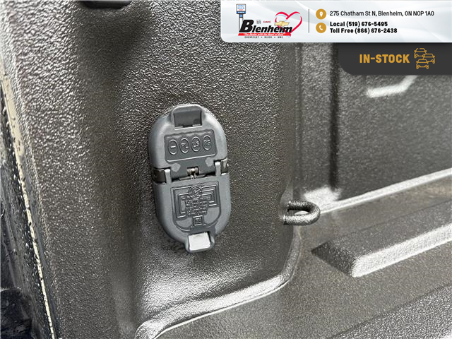 2026 GMC Sierra 2500HD SLE (Stk: T085) in Blenheim - Image 6 of 39