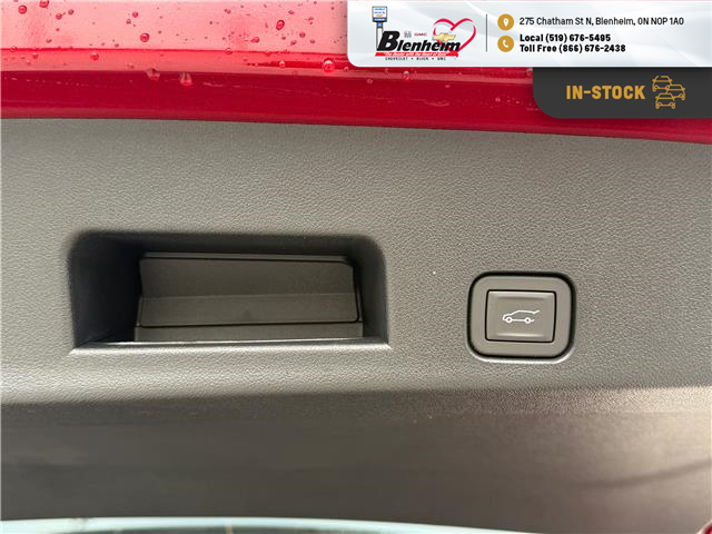 2026 Chevrolet Traverse RS (Stk: T208) in Blenheim - Image 7 of 39