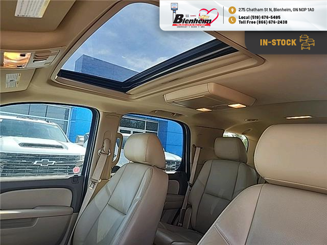 2012 Chevrolet Tahoe LTZ (Stk: T201A) in Blenheim - Image 12 of 22 2012 Chevrolet Tahoe LTZ (Stk: T201A) in Blenheim - Image 12 of 22