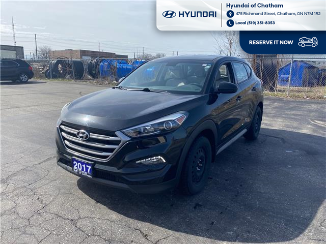 2017 Hyundai Tucson Base (Stk: 5B007B) in Chatham - Image 1 of 19